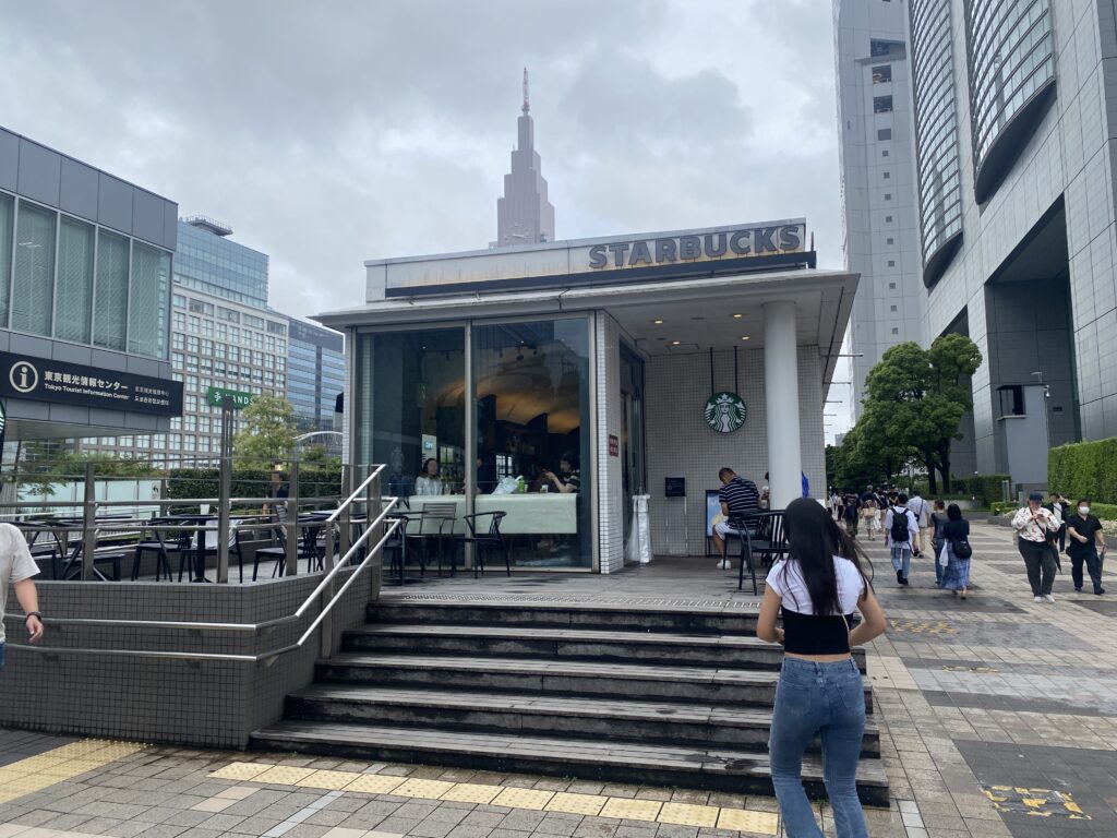 スターバックスコーヒー 新宿サザンテラス店